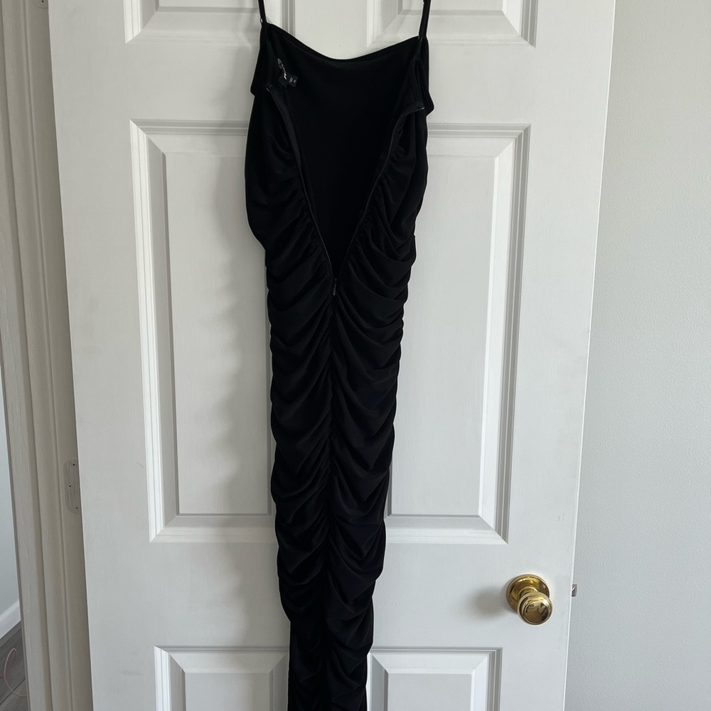 Body Contour Ruched Side Slit MIDI Dress